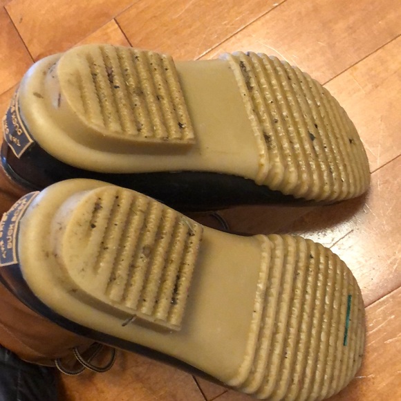 The Original Duck boot, size 7.5 - Picture 4 of 4